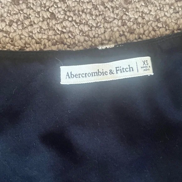 Abercrombie embroidered watching set - Picture 6 of 9